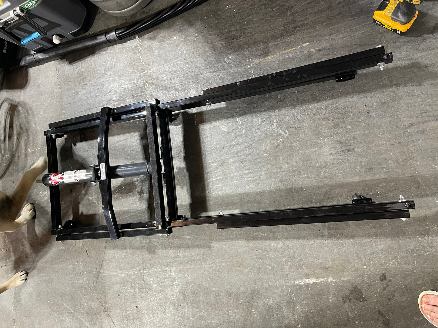 LX6 Snowmobile lift